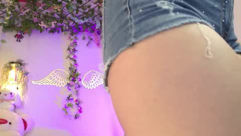 Isabella        online show from February 23, 12:00 am