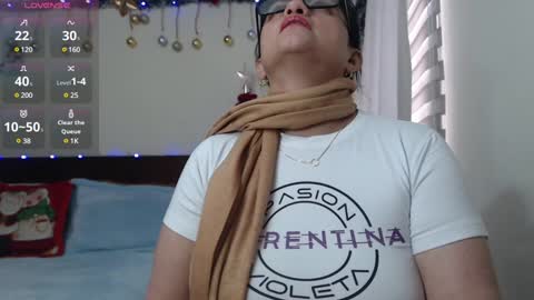 Isabeel Sofia online show from January 4, 5:37 pm