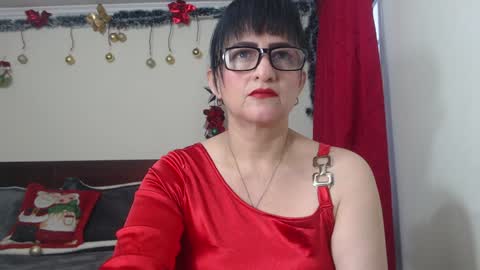 Isabeel Sofia online show from December 7, 10:56 am