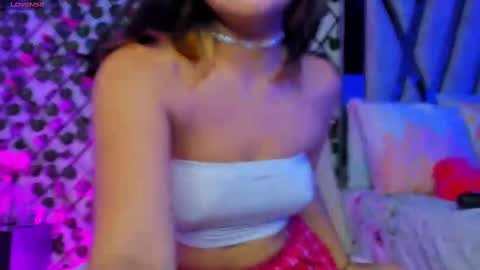 Snapshot of isabel_jamess chatting on September 19, 7:35 pm Isa online show from September 19, 7:35 pm