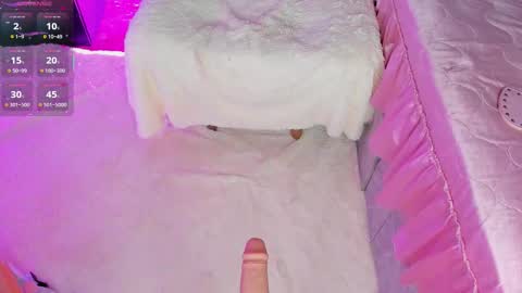 Isa online show from February 25, 8:18 pm