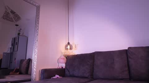 Isabela online show from May 20, 11:51 am