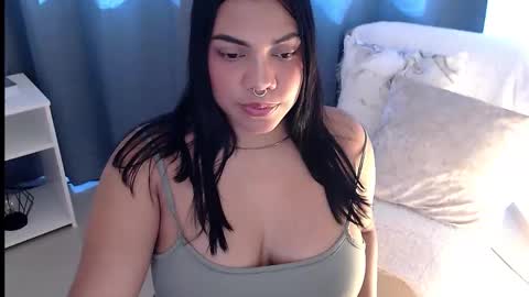 isabelateran online show from December 18, 6:45 pm