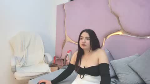 Isabel online show from February 3, 6:22 am