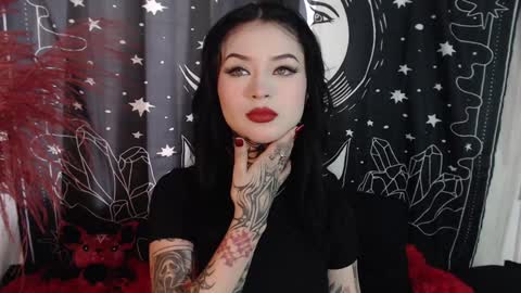    online show from February 5, 8:25 pm