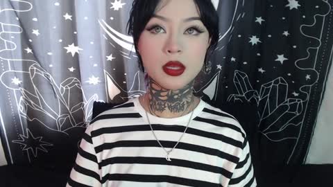    online show from January 31, 8:22 pm