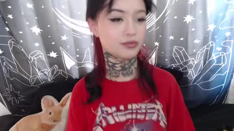    online show from January 24, 7:49 pm