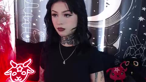    online show from February 10, 8:42 pm