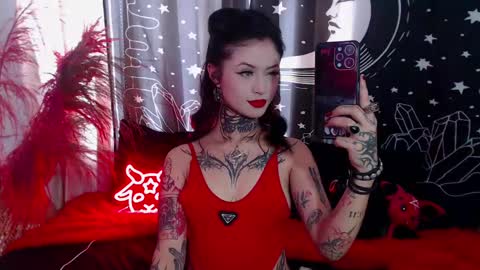    online show from February 15, 8:45 pm