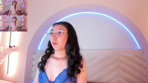 isabella_crofts online show from May 19, 3:02 am