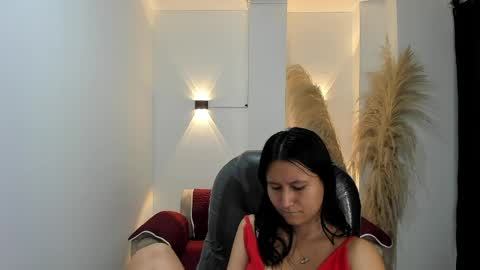 Isabella online show from May 22, 7:50 am