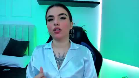 ISABELLA online show from June 27, 5:30 pm