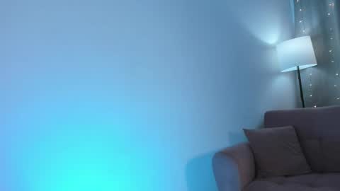 ISABELLA online show from May 20, 1:35 am