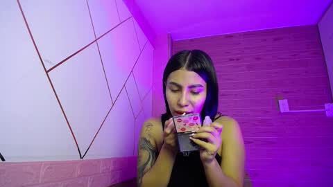 isabella_roseee online show from November 28, 9:29 pm