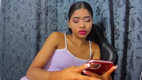 isabella online show from March 26, 1:52 am