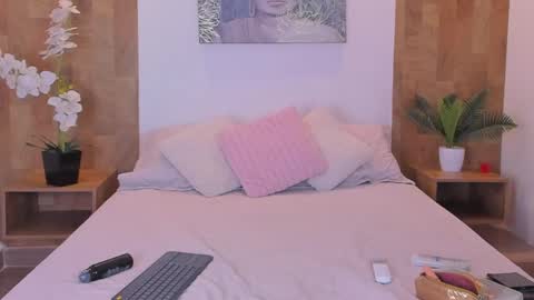 isabella_winkler online show from March 21, 11:15 am