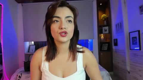 Snapshot of isabellaajoness chatting on February 19, 12:44 pm Isabella Everyday From 0530 to 1430 Col Time online show from February 19, 12:44 pm