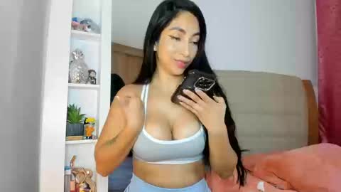 Snapshot of isabellabeker_ chatting on September 11, 4:46 am ISABEL online show from September 11, 4:46 am