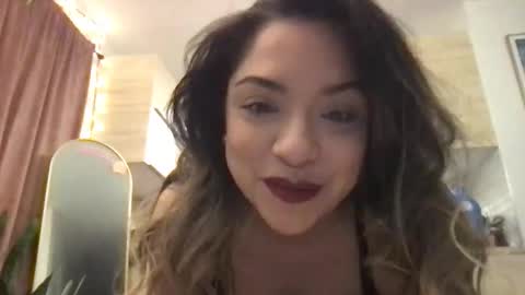 isabellaelizabeth online show from February 15, 4:17 pm