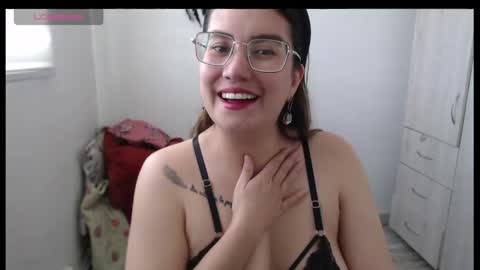 isabellahunter2 online show from May 27, 6:05 pm