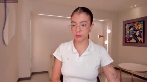 Isabella Kroft online show from October 5, 11:43 pm