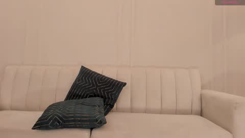 Isabella Kroft online show from September 24, 3:38 am