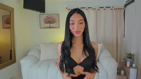 ISABELLA  online show from February 25, 1:42 pm