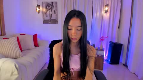 ISABELLA  online show from May 20, 4:15 pm