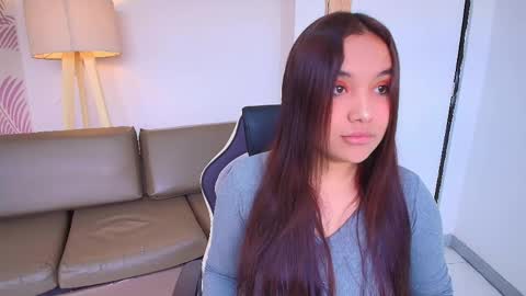   online show from May 26, 12:48 pm