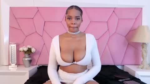 Isabelle online show from October 1, 1:38 pm