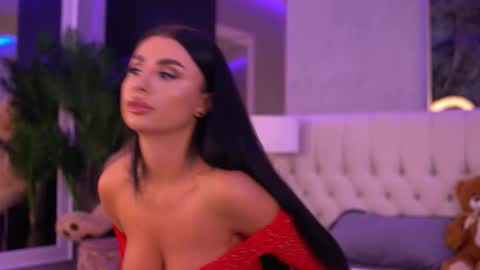 IsabelleHunt online show from September 28, 7:03 am