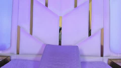 isabellrodriguez18 online show from March 29, 2:43 am