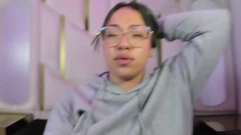 isabellrodriguez18 online show from March 24, 8:41 am