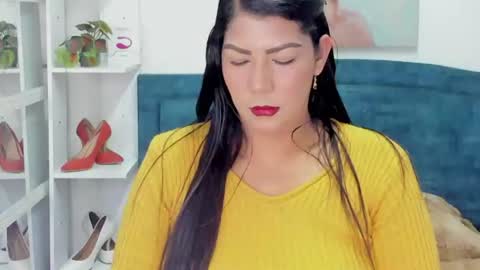 Isabel online show from June 18, 3:19 am