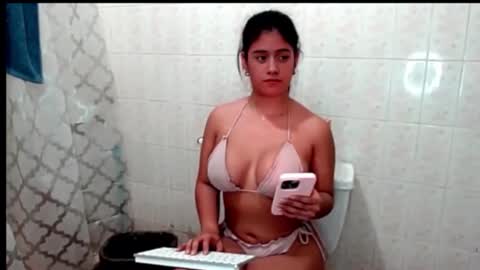 isa ferrer online show from February 23, 12:44 am