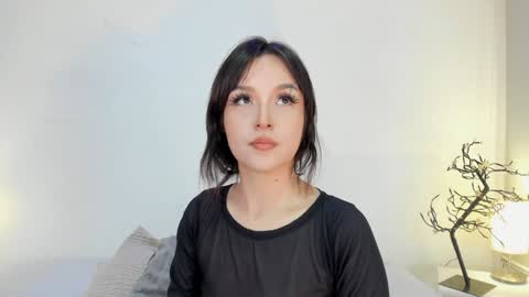 isameow online show from January 20, 9:01 pm