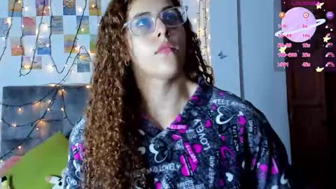 Isabela  online show from February 6, 7:12 am