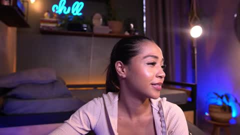 Isa Isabella online show from October 22, 9:20 pm