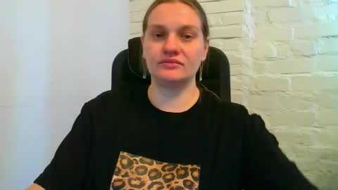 isingle_mom online show from October 14, 6:27 am