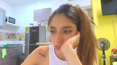 Alaya online show from May 19, 1:56 am