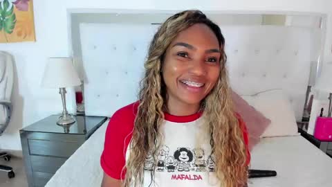 Vanessa online show from May 11, 11:34 am