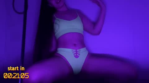 Im Emily  Lovense is activeThere are legends that in this room all your wishes can come true  Private is Open  online show from February 24, 3:31 pm
