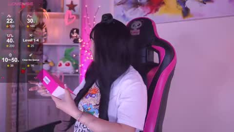 ISSA  online show from March 7, 6:54 pm