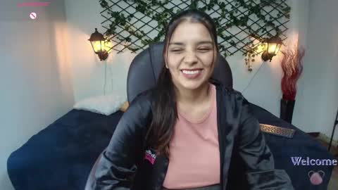 Issa  online show from May 26, 5:23 pm