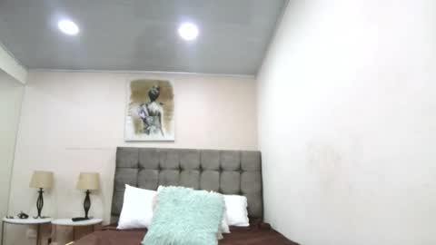 issabellajones online show from January 11, 8:54 pm