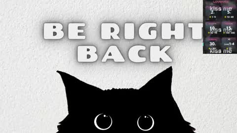 Issie online show from February 27, 8:08 pm