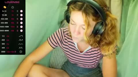 Lily online show from May 18, 4:07 am