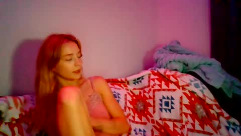 Danielle Rose online show from June 13, 2:20 am