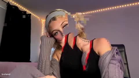 itsirelandbby online show from May 9, 6:21 pm