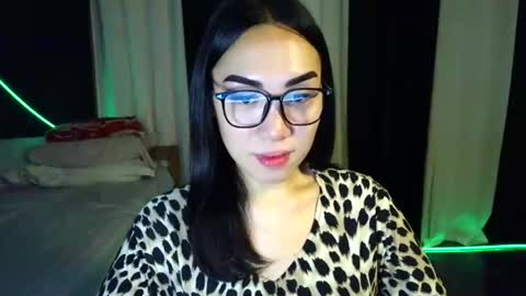 QUEEN online show from May 19, 3:35 am